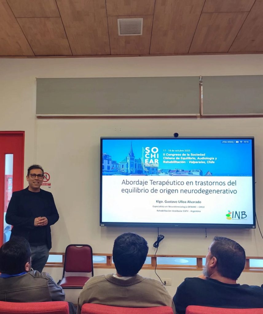 Director Gustavo Ulloa participó como expositor en el II Congreso de SOCHIEAR